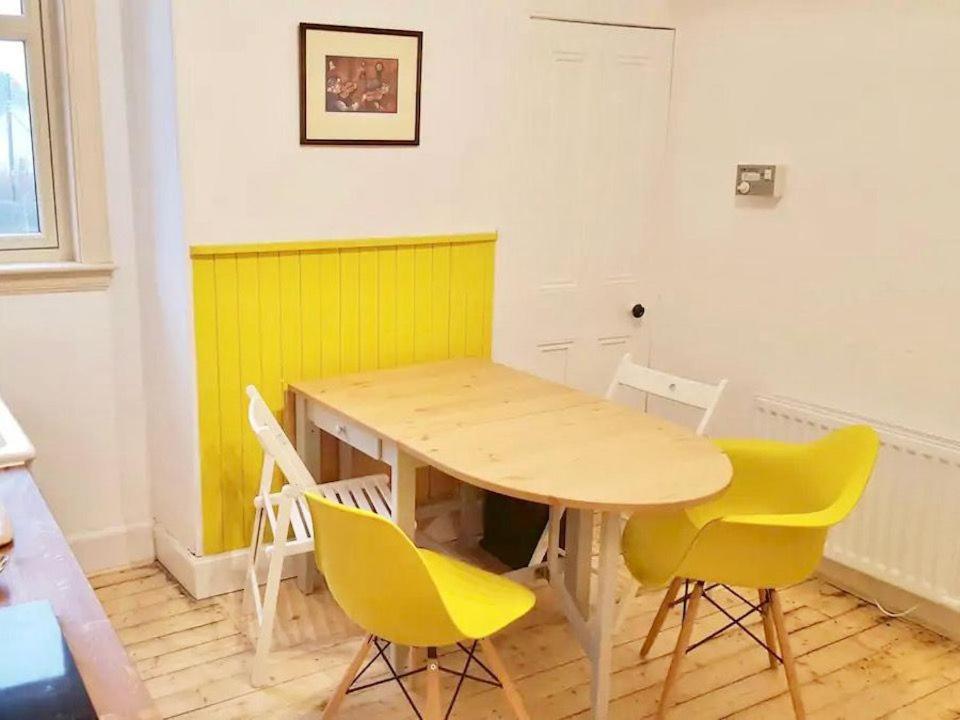 Caman House Apt 2 - By Where Stags Roar นิวตันมอร์ ภายนอก รูปภาพ